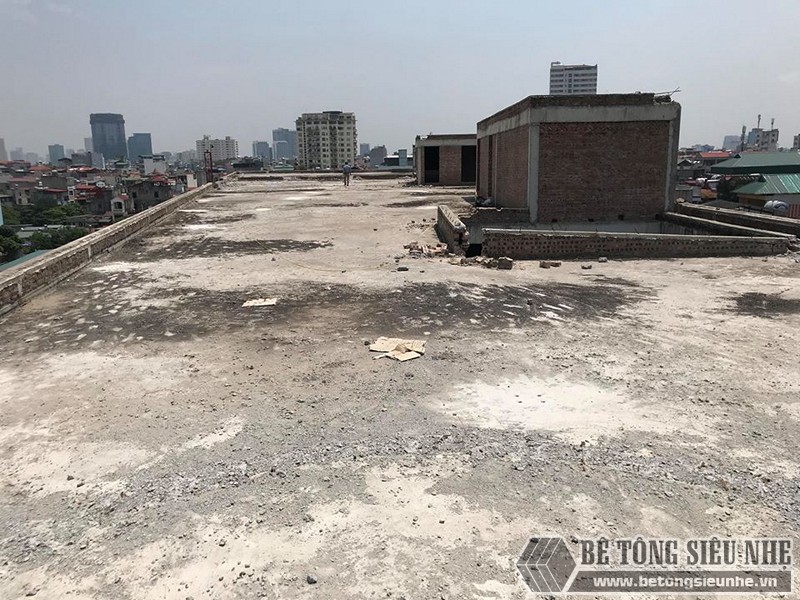 Dựng nhà khung thép và làm sàn bê tông nhẹ lắp ghép công trình ở Cầu Giấy, Hà Nội