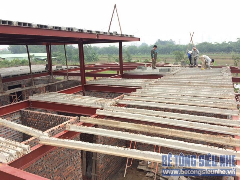 Thi công nhà khung thép kết hợp bê tông nhẹ tại Long Biên, Hà Nội