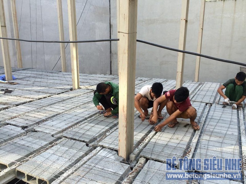 Thi công nhà khung thép kết hợp bê tông siêu nhẹ tại ngõ 93 Khương Hạ, Thanh Xuân, Hà Nội