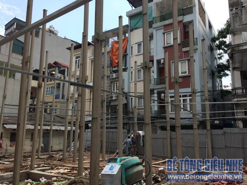 Thi công nhà khung thép kết hợp bê tông siêu nhẹ tại ngõ 93 Khương Hạ, Thanh Xuân, Hà Nội