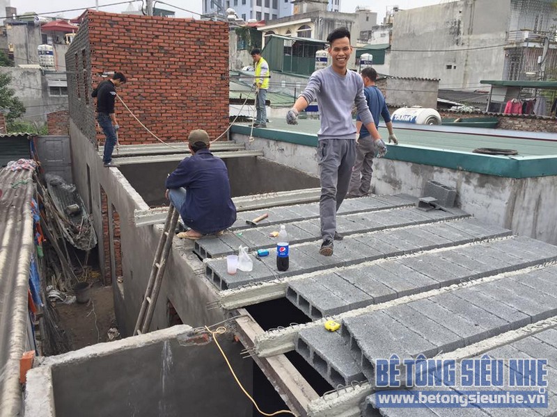 Cập nhật loạt ảnh thi công sàn bê tông nhẹ tại phường Gia Thụy, Long Biên