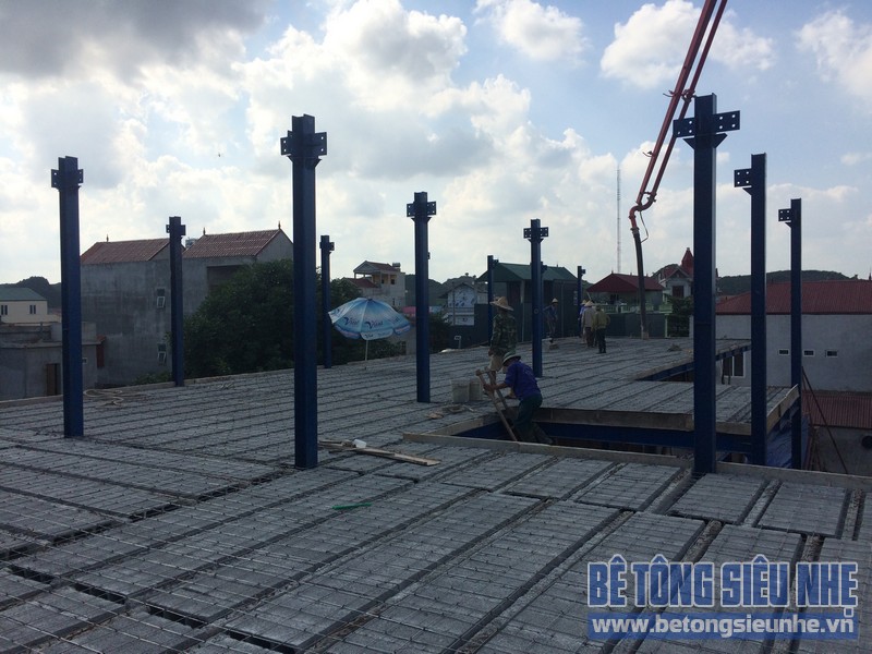 Công tác thi công nhà khung thép, sàn bê tông nhẹ khách sạn Hồ Núi Đính (Ninh Bình) P5