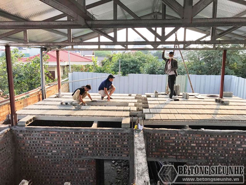 Nâng tầng nhà phố siêu đơn giản với sàn bê tông nhẹ, khung thép tiền chế tại nhà anh Lanh, Ba Đình, Hà Nội - 04