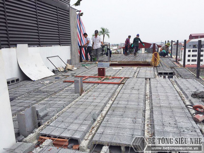 Làm nhà khung thép, sàn bê tông siêu nhẹ cho công trình 5 tầng tại Tây Hồ, Hà Nội - 06