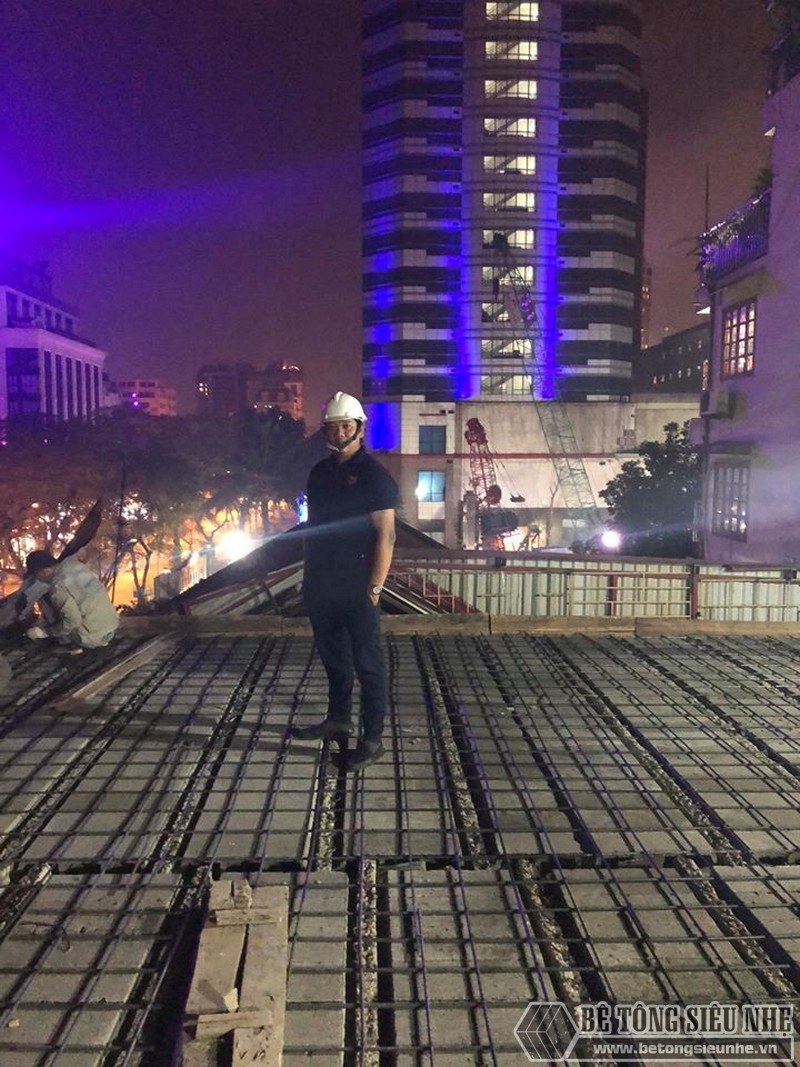 Xây nhà dân dụng thâu đêm bằng khung thép tiền chế và sàn bê tông nhẹ tại Yên Hòa, Cầu Giấy, Hà Nội - 05