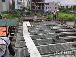 Thi công lắp ghép sàn bê tông siêu nhẹ tại nhà anh Minh ngoại thành Hà Nội