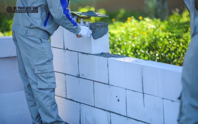 Ứng dụng bê tông nhẹ cách âm trong xây dựng 2026