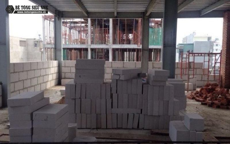 Cách thi công và bảo dưỡng để tăng độ bền gạch AAC